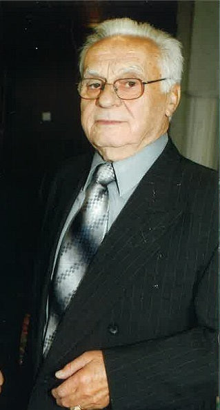 Image de l'avis George Stamos